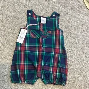 NWT Vineyard Vines holiday Plaid Baby Romper with Whale Design 12-18m
